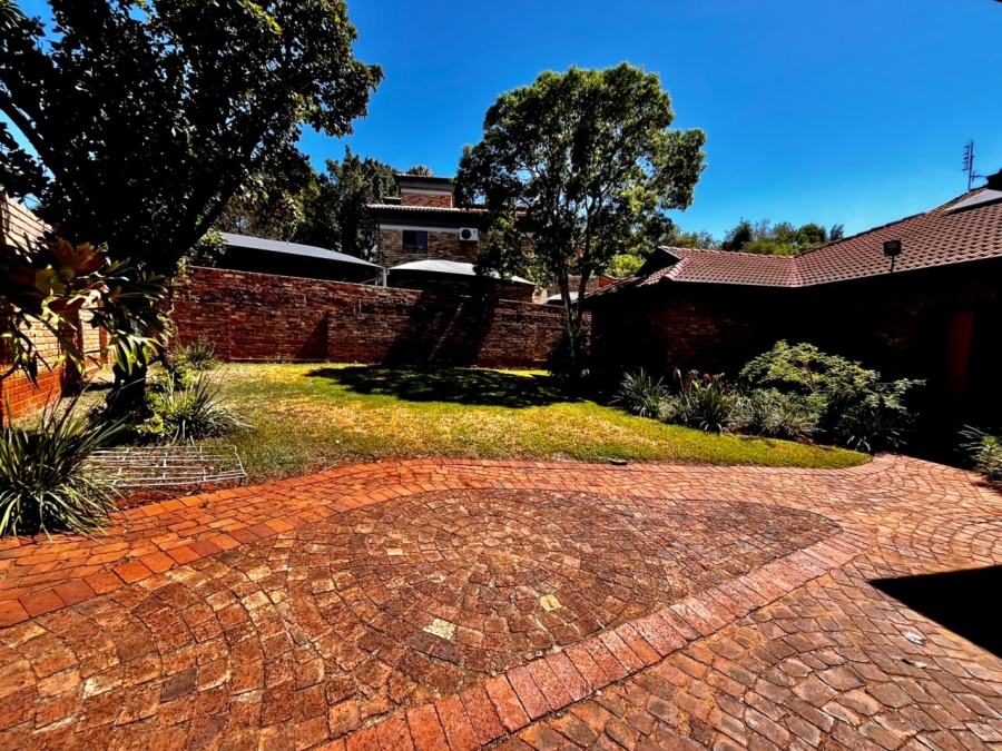 To Let 4 Bedroom Property for Rent in Cashan North West